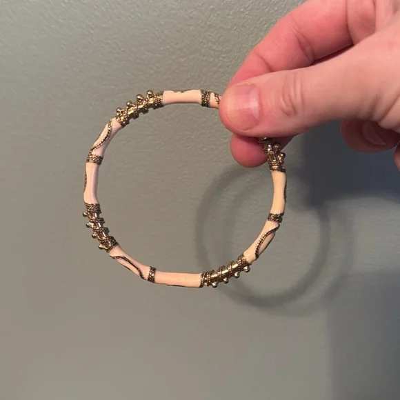 Vintage Bangle Bracelet, Cream, Silver, Gothic, Retro, Boho - Picture 3 of 8